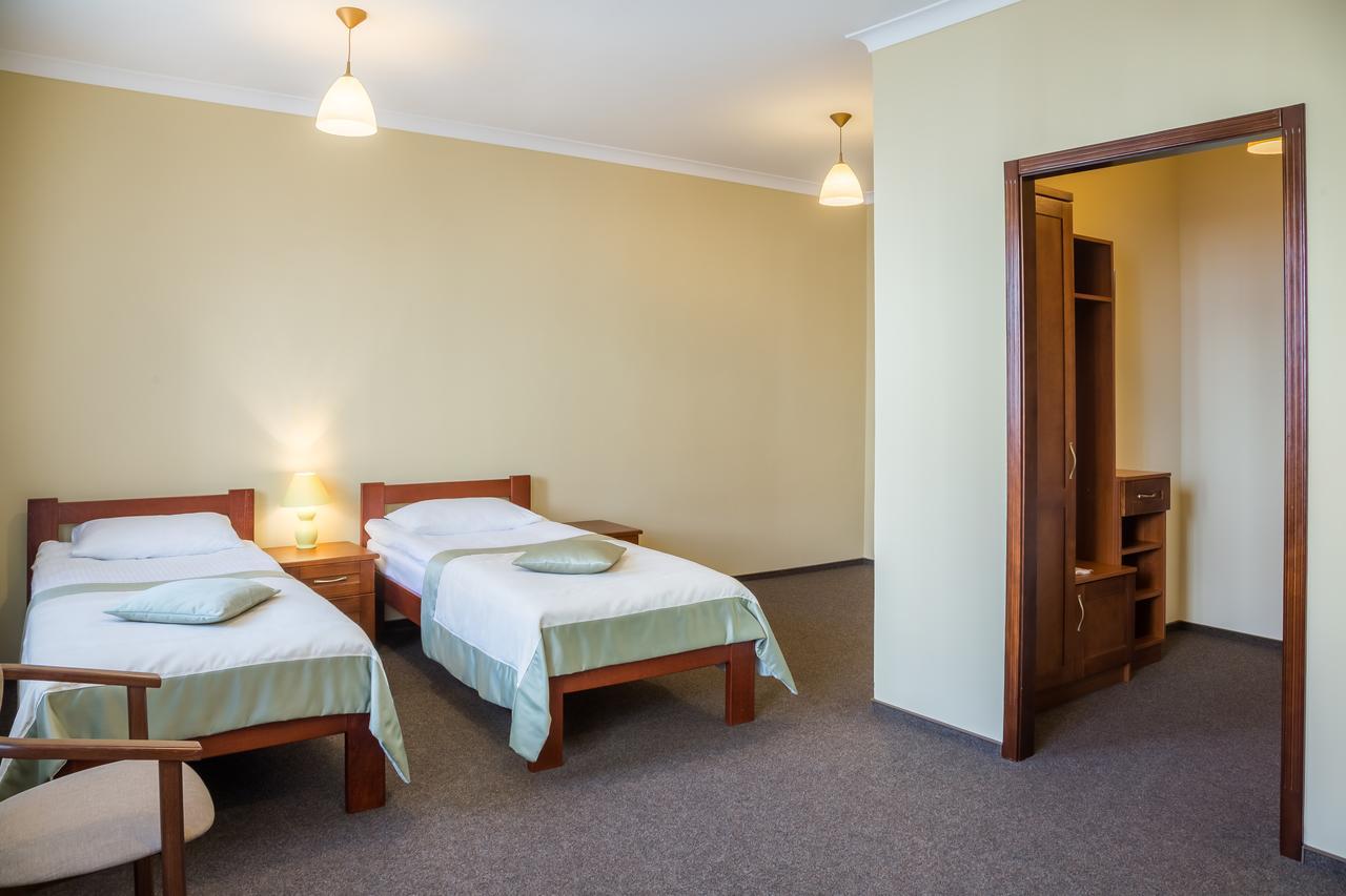 Hotel Patriarshyi Lviv Dış mekan fotoğraf