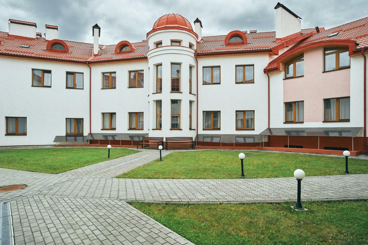 Hotel Patriarshyi Lviv Dış mekan fotoğraf